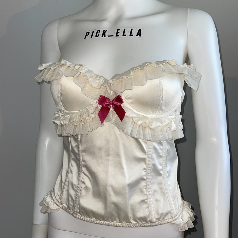36B 36C Vs Victoria’s Secret Sexy little things Vintage Ivory Ruffled Corset
